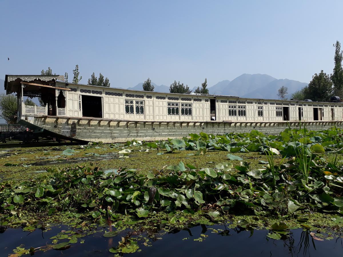 Heritage Geneva House Boat Srinagar  Exterior photo