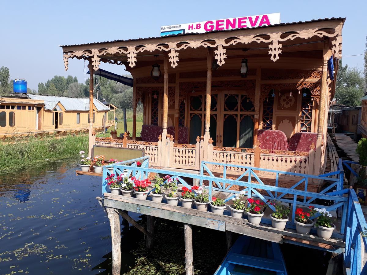 Heritage Geneva House Boat Srinagar  Exterior photo