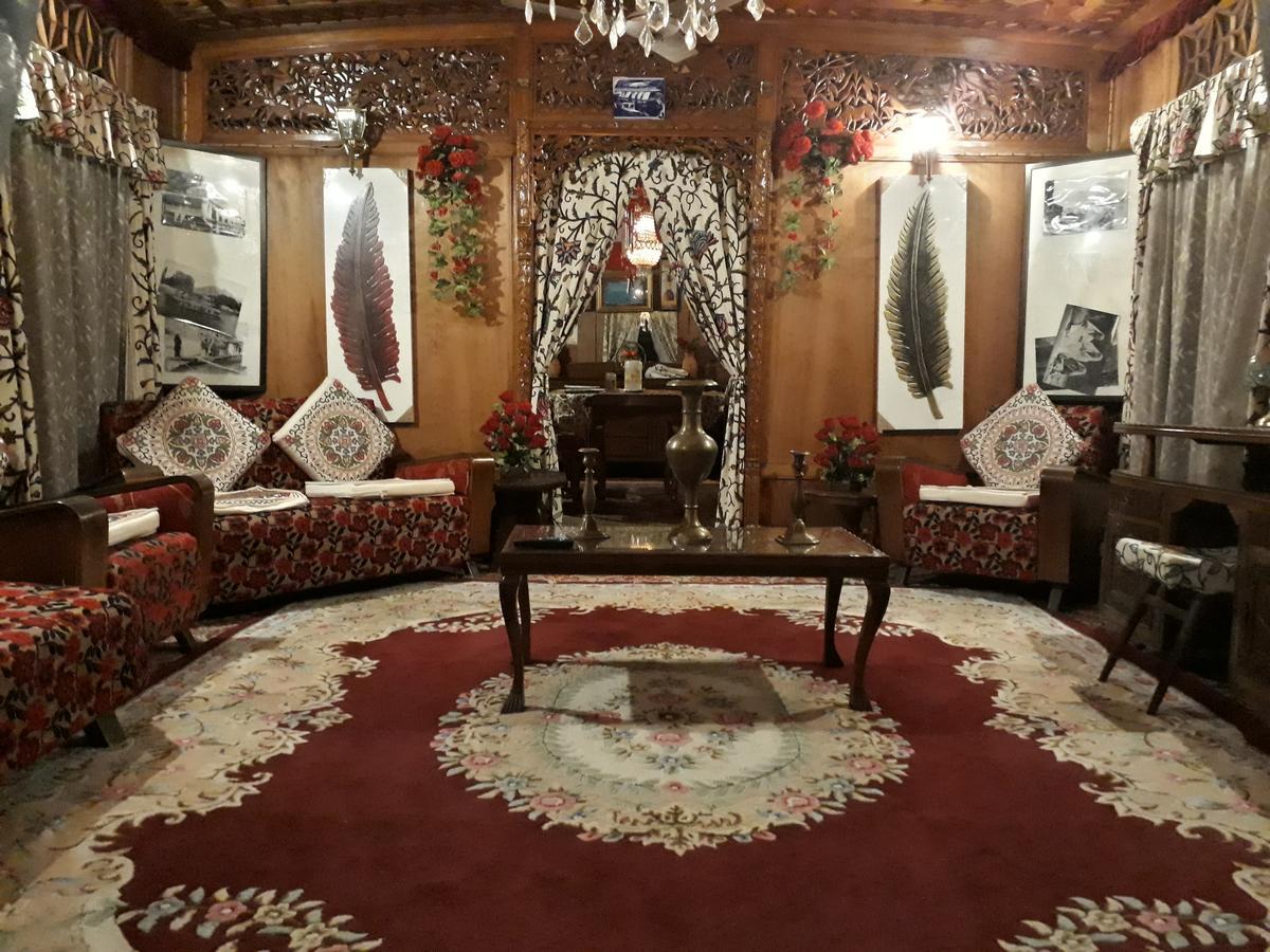 Heritage Geneva House Boat Srinagar  Exterior photo