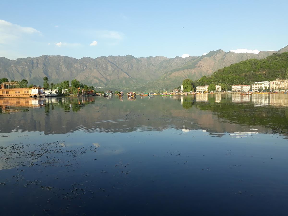Heritage Geneva House Boat Srinagar  Exterior photo
