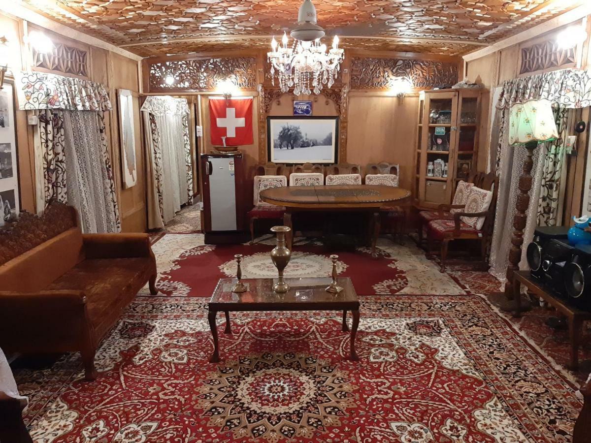 Heritage Geneva House Boat Srinagar  Exterior photo