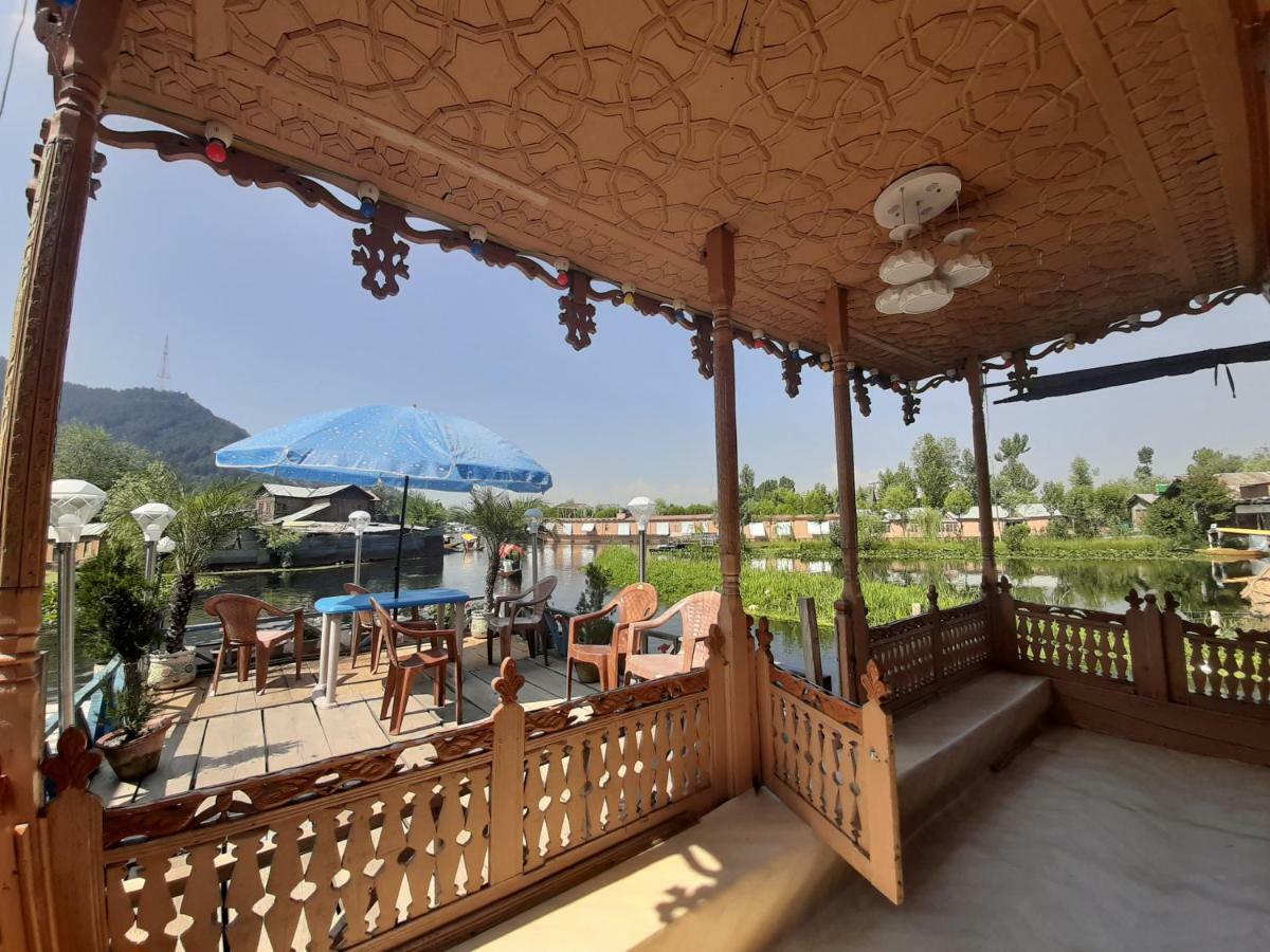 Heritage Geneva House Boat Srinagar  Exterior photo